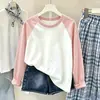 Camiseta base de algodón puro para niñas, con bloques de color curvos, nuevo modelo primavera y otoño 2026, camiseta de manga larga para niños, estilo fino, para niños mayores