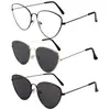 Gafas de Sol Metálicas para Adultos con Montura Pequeña Ojo de Gato Gafas de Sol Tendencia de Personalidad con Montura Pequeña Europeas y Americanas