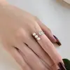 Anillo Nuevo de Plata de Ley S925 para Mujer con Perlas de Cuentas Flor de Hielo 7*7 Corte Zirconia Anillo Abierto Ajustable