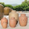 Rongxian Mingfeng Taoye Cerámica de Sichuan 25 kg Jarra de Vino Jarra de Vino Interior y Exterior Cerámica Gruesa sin Esmalte Jarra de Vino Sellada Olla de Vino Venta al por Mayor