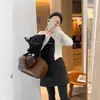 Suéter de malha com gola alta levemente franzida para mulheres, novo estilo outono e inverno, top de camada interna moderno e que afina a silhueta
