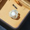 Nuevo exquisito anillo compacto micro incrustado de circonitas, pequeño broche, oro y plata, chapado en oro, anti-luz, perla artificial, pequeño broche para mujer