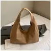 Bolsa Tote Exclusiva de Grande Capacidade para Mulheres 2025 Inverno Nova Tendência Retro Versátil Casual Ombro Axila