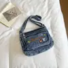 Bolso pequeño cuadrado de mezclilla bordado personalizado, moderno y lindo, nuevo modelo 2026, ligero, casual, versátil, para hombro o cruzado