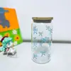 Taza de Vidrio Mason de Alto Borosilicato para Refresco tipo Cola con Popote, Taza para Jugo con Tapa de Madera, Taza Resistente a Altas Temperaturas Regalo Festivo