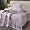 Conjunto de Três Peças para Cama com Saia e Tapete de Renda Refrescante de Feijão Frio de Alta Molecularidade, Espessado, Composto, Reto, Nova Coleção Primavera/Verão 2026