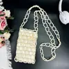 Bolsa Transversal Branca para Celular Modelo Novo 2025, Bolsa Transversal Compacta Tecida com Contas Artesanal Vazada, Bolsa de Celular com Contas
