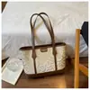 Bolso de mano de alta gama, estilo retro para mujer, nuevo bolso de hombro casual y moderno, gran capacidad, bolso tote con estampado retro, moderno