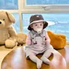 Conjunto de Verano de Dos Piezas de Moda para Bebés Niños, Ropa para Bebés, Conjunto de Chaleco y Peto, Estilo Coreano para Bebés Pequeños