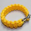 Pulsera de Paracord Ajustable Hebilla de Acero Pulsera Salvavidas Pulsera Salvavidas de Emergencia Pulsera de Camuflaje Verde Pulsera Tejida a Mano