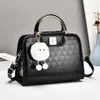 Bolsos de Mujer Más Vendidos Transfronterizos Nuevos Bolsos de Forma Moderna Bolso Cruzado Casual para Hombro para Mujer Bolso de Mano de Cuero Brillante con Relieve de Rombo
