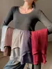 Camiseta básica para mujer para llevar debajo de un abrigo, camiseta de manga larga con cuello en U para otoño e invierno 2026, top acanalado de algodón puro de cuello ancho ajustado para primavera y otoño