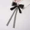 Envío gratis XXIV modelo nuevo lazo de encaje negro estilo princesa broche de lazo corsage nueva ropa para mujer