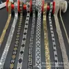 Tiras de Lentejuelas y Pedrería con Adhesivo Decoración DIY para Ropa de Mujer Zapatos Bolsas Pegatinas de Diamantes Accesorios Accesorios Fabricantes de Pedrería Venta al por Mayor