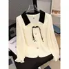 Nova Camisa de Botão de Manga Longa Estilo Nacional Chinês para Mulheres, Início da Primavera 2026 Blusa Elegante Estilo Francês Inspirada em Chanel