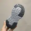 Zapatillas deportivas de algodón de segunda capa para niños con suelas de parche, zapatos para senderismo al aire libre, nuevo estilo de invierno para niños, casuales anti-pateo y antideslizantes 6617