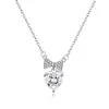 Collar con Colgante de Corazón Estilo Influencer de Cobre Blanco para Mujer, Diseño de Nicho, Lujo Ligero, Sensación de Alta Gama, Joyería de Cadena para Clavícula con Diamantes Brillantes