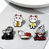 Broche Insignia de Gato de la Fortuna de Metal Anime Insignia Creativa Personalizada Dibujo Animado Accesorio Pin de Ropa de Moda Decoración Transfronterizo