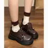 Zapatos de cuero para mujer color café, que aumentan la altura, con suela gruesa, nuevo modelo de otoño 2026, adecuados para combinar con faldas, mocasines estilo británico retro con suela blanda