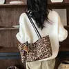Bolso tote con estampado de leopardo para mujer, bolso de hombro estilo coreano, nuevo modelo 2026, bolso de hombro de gran capacidad para el día a día, bolso de mano retro a la moda