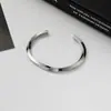 Popular Transfronterizo Acero Inoxidable Ola Retorcida Clásico Simple Pulsera Abierta de Brazalete Acero de Titanio en Forma de C Versátil Pulsera Pulsera