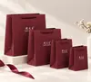 Bolso Bolsa de Regalo Bolsa Pequeña de Papel Bolsa de Joyería Chow Tai Bolsa de Empaque al por Mayor Lata para Joyería Se Puede Personalizar con Logo Papel