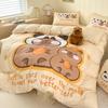 Juego de cama de algodón fresco pequeño de cuatro piezas de algodón 2025, nuevo edredón infantil de dibujos animados, juego de sábanas de tres piezas