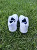 Zapatos Profesionales de Competición de Cheerleading Yingrui 2025 Nuevo Verano Malla Competitivos Zapatos de Aeróbicos Zapatos Blancos Pequeños para Hombres y Mujeres