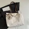 Bolso Mate para Mujer 2025 Otoño e Invierno Nuevo Versátil Estilo Commuter con Cadena de Perlas Texturizada, Bolso Tote de Hombro Casual de Gran Capacidad