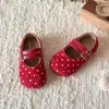 Zapatos de piel para niña 2026 primavera y otoño nuevo moda infantil mocasines de lunares zapatos sencillos de princesa roja Birkenstock