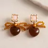 Pendientes Geométricos de Flor de Resina Transfronterizos Europeos y Americanos Otoplastias Maillard Otoño e Invierno Diseño Nicho de Gama Alta Joyería para Orejas Venta al por Mayor