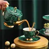 Estilo Europeo Lujo Ligero Verde Joya Porcelana Ósea Borde Dorado Juego de Café Cerámica Tarde Camelia Juego de Té Taza y Platillo de Café Juego de Regalo