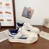 Zapatillas Deportivas Estilo Dopamine Girly Heart Versión Coreana para Mujer Verano 2025 Nuevo Nicho Versátil Punta Redonda Estudiante Zapatos Blancos