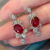 Pendientes Retro de Estilo Nuevo Exquisitos Avanzados Pendientes de Moda con Sentido Aguja de Plata Plata Rubí Pendientes Elegantes Rojos Europeos y Americanos Versátiles