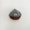 Boné Simples com Logo de Letra Listrada para Bebê Chapéu de Outono à Prova de Vento para Meninos e Meninas Boné Quente