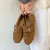 Mocassins Retrô da Moda Femininos 2026 Primavera/Outono Novo Estilo Britânico Fivela de Metal Sapatos Pequenos de Couro Slip-ons Sapatilhas Versáteis