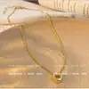 Collar Brillante Sencillo Hueco de Amor para Mujer Cadena de Clavícula de Lujo Ligero de Gama Alta Accesorio de Moda con Temperamento