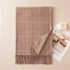 Bufanda de cachemira sintética para mujer, versión coreana, nuevo estilo de invierno, chal cálido versátil de alta gama, chal para aire acondicionado con estampado de pata de gallo y calentador de cuello