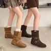 Botines Chelsea Retro con Hebilla Estilo Coreano para Mujer 2026 Otoño Nuevo Punta Redonda Aumento Oculto de Altura Ante Estilizador Fruncidos Botas