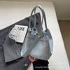 Bolso Pequeño Cruzado de Axila de Moda Más Vendido para Mujer Nuevo Modelo 2026 Bolso de Hombro de Celebridad de Internet Diseño de Nicho Bolso Cubo Elegante