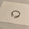 Anillo de piedra lunar de fantasía de plata S925 para mujer, anillo personalizado de doble capa irregular, ligero, de lujo, de moda, dulce y fresco, anillo para el dedo índice a la moda.