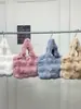 Bolsa de Pelúcia Grande Capacidade para Mulheres Transfronteiriça de Inverno, Design Ondulado Fashion, Bolsa de Mão de Pelúcia Tendência, Bolsa de Ombro