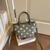 Bolsa de balde da moda com estampa de bolinhas para o dia a dia, nova, tendência em camurça 2026, bolsa de ombro e transversal feminina, versão coreana super popular