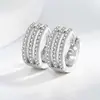 Brincos de Linha Popular Estilo Japonês e Coreano com Zircônia Incrustada Design Vazado Brincos Versáteis Argola de Orelha Moda Elegante Fivela de Orelha de Alta Qualidade