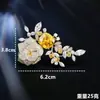 Novo Broche de Cadeado da Paz Vermelho Chinês Rosas Elegantes Acessórios para Roupas Retangular Totalmente Cravejado Animal Broche de Gola