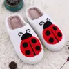 Novas pantufas de algodão atacado feminino inverno desenho animado joaninha pelúcia casa interior quente macio sapatos espessados antiderrapante