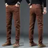 Jeans caqui de alta gama italianos para hombre, nuevos pantalones largos casuales de corte slim para primavera y otoño 2026, pantalones cropped