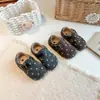 Zapatos Birkenstock de Lunares para Niñas 2026 Otoño Nuevo Estilo Zapatos Individuales para Niños Suela Suave Niños Medianos y Grandes Retro Versátiles Zapatos Pequeños de Cuero