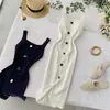 Vestido de punto 2020 Nuevo Verano Elegante Cuello Cuadrado Ajustado de Cuerpo Ajustado Sin Mangas de Botones Base Dividida Falda