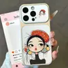 Adequado para transformar instantaneamente em Apple 17promax desenho animado gato KT Shin-chan casal iphone telefone capa macia rígida Corning personalizada